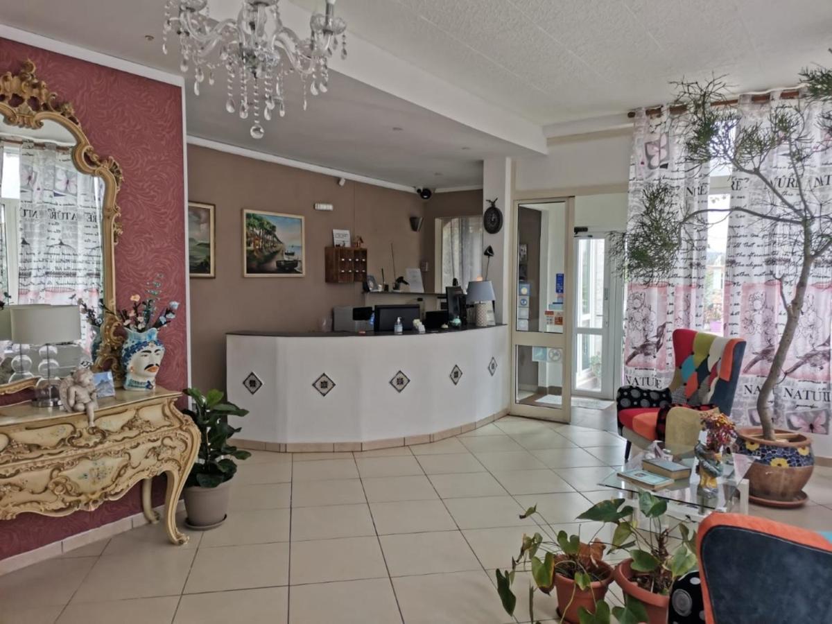アレネッラ イル ミルト エ ラ ロサ Bed & Breakfast エクステリア 写真