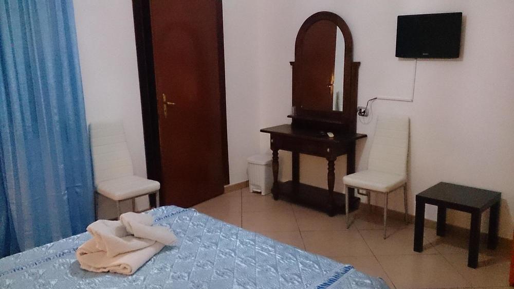 アレネッラ イル ミルト エ ラ ロサ Bed & Breakfast エクステリア 写真