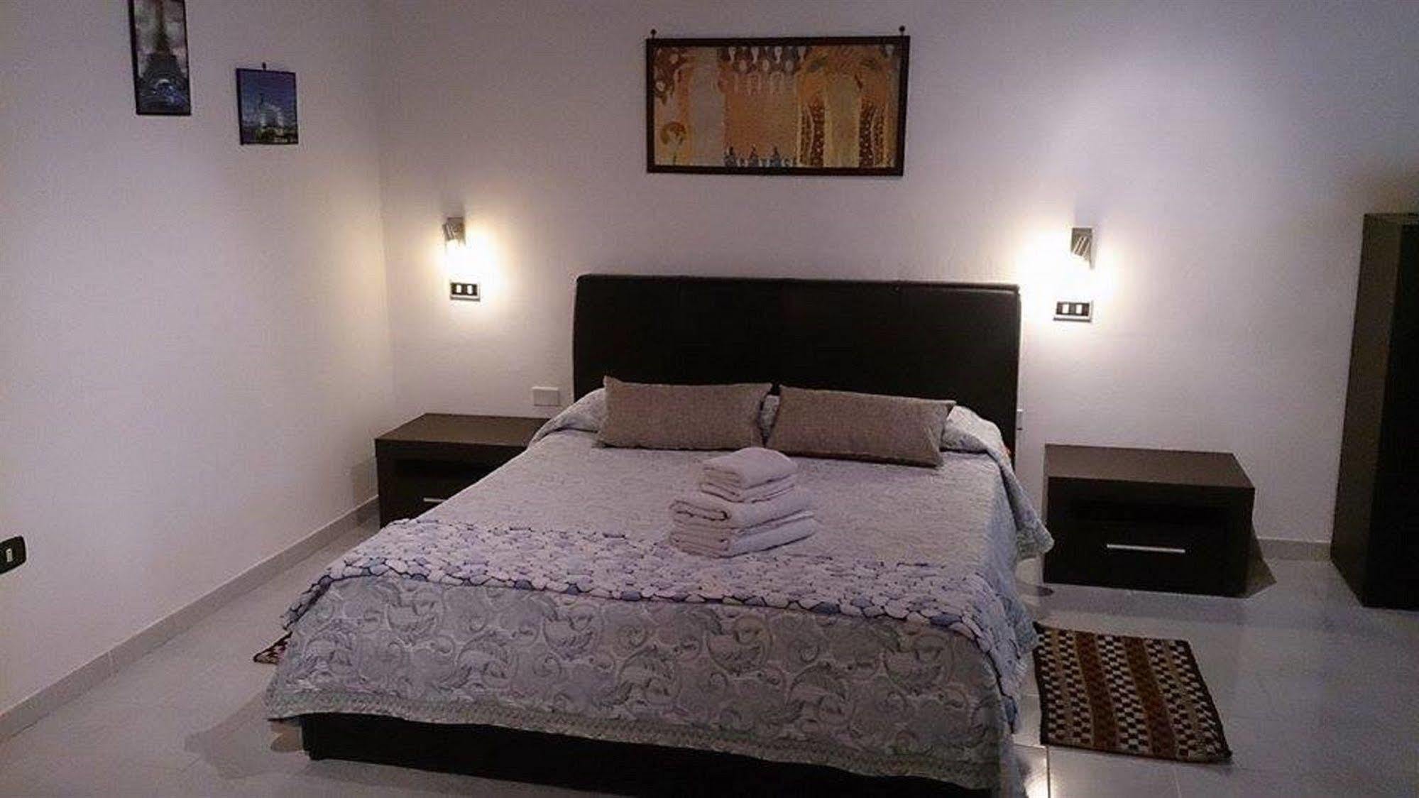 アレネッラ イル ミルト エ ラ ロサ Bed & Breakfast エクステリア 写真